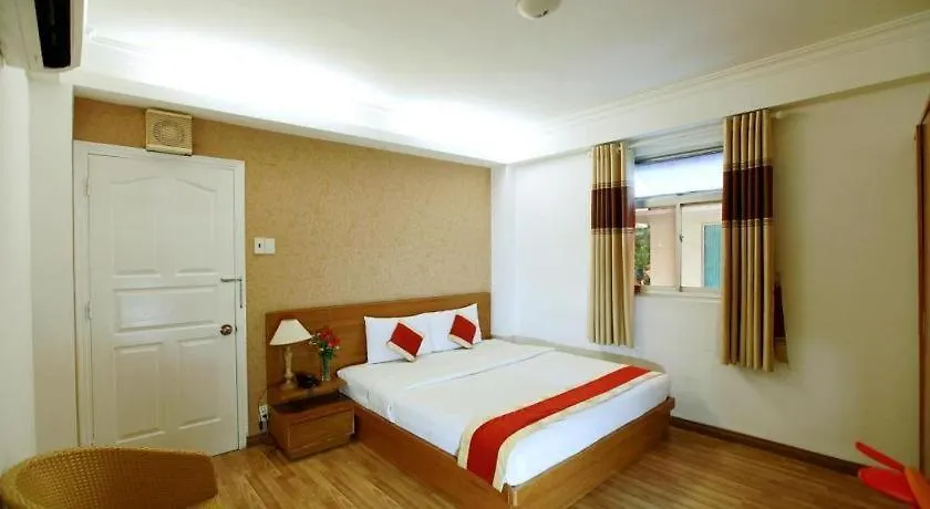 Lucky Star Saigon Hotel Ho Chi Minh City 2*,  Vietnam